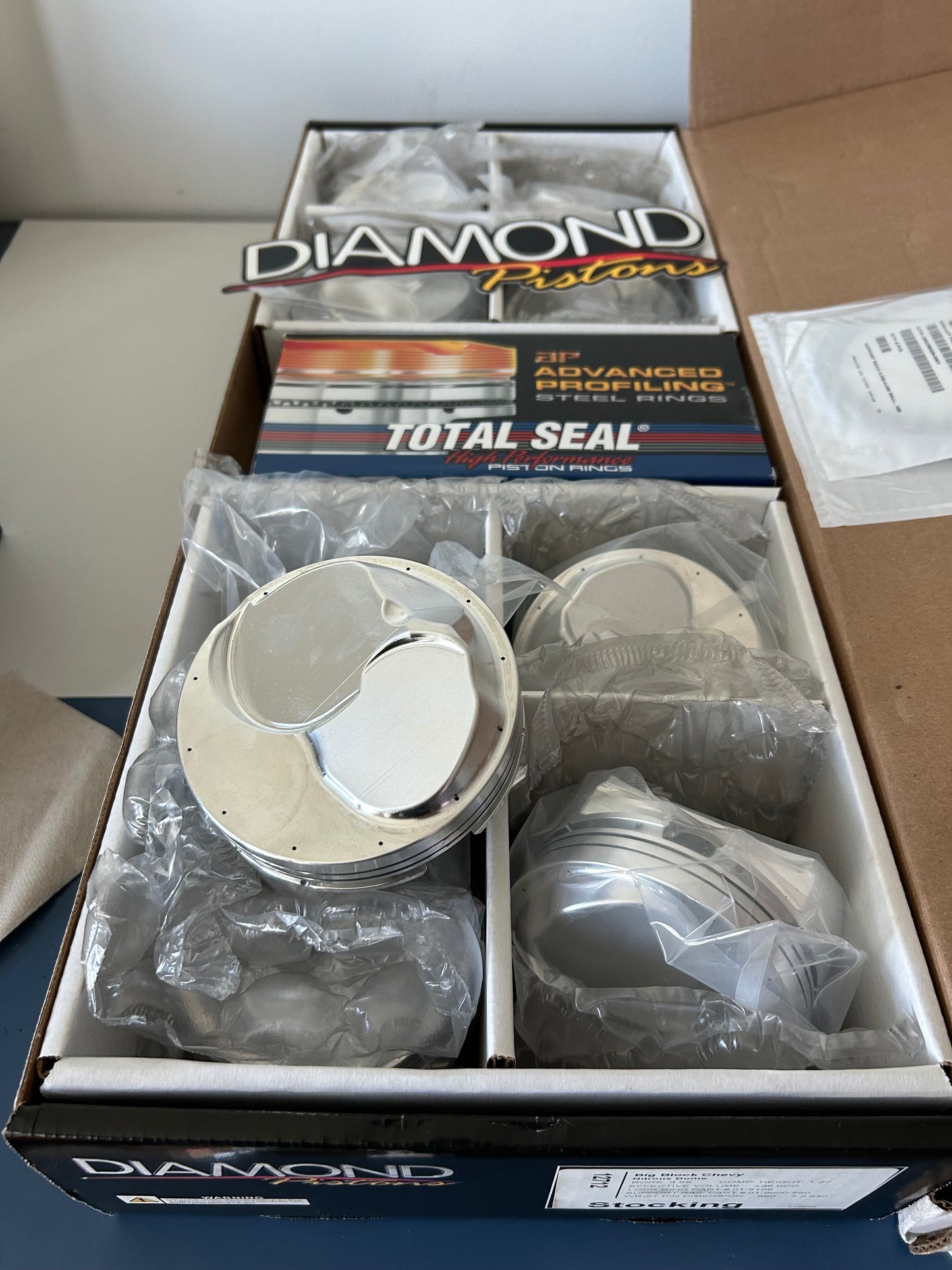 Diamond Pistons 12712-8 4.560'' Big Block Chevy 24 & 26 Nitrous Dome Series